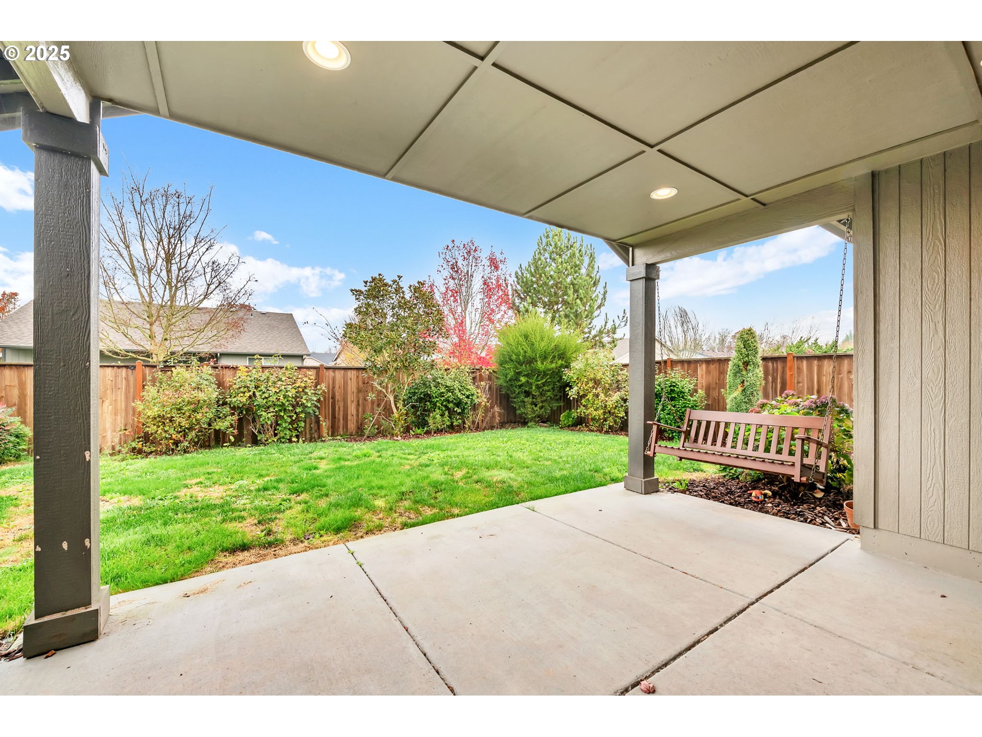 3869 Gusty Avenue Northeast Albany, OR 97322 - Photo 38 of 47 a view of a backyard with garden