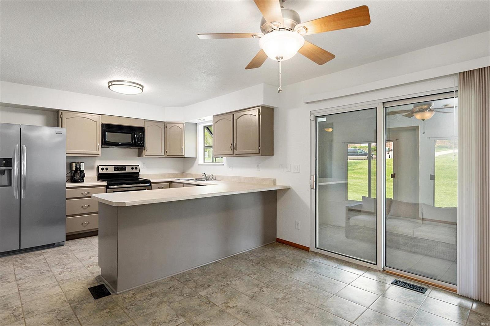 810 East Deer Creek Road O'Fallon, IL 62269 - Photo 11 of 24 Gallery Image 11