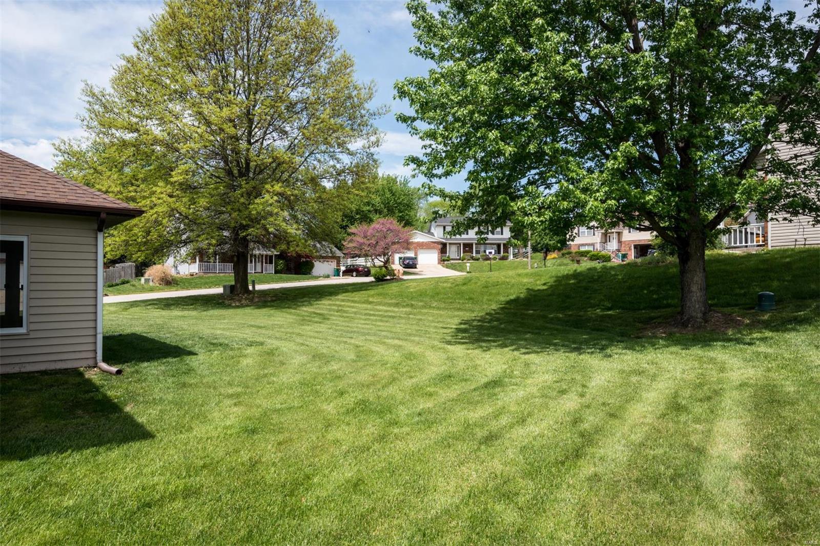 810 East Deer Creek Road O'Fallon, IL 62269 - Photo 3 of 24 Gallery Image 3