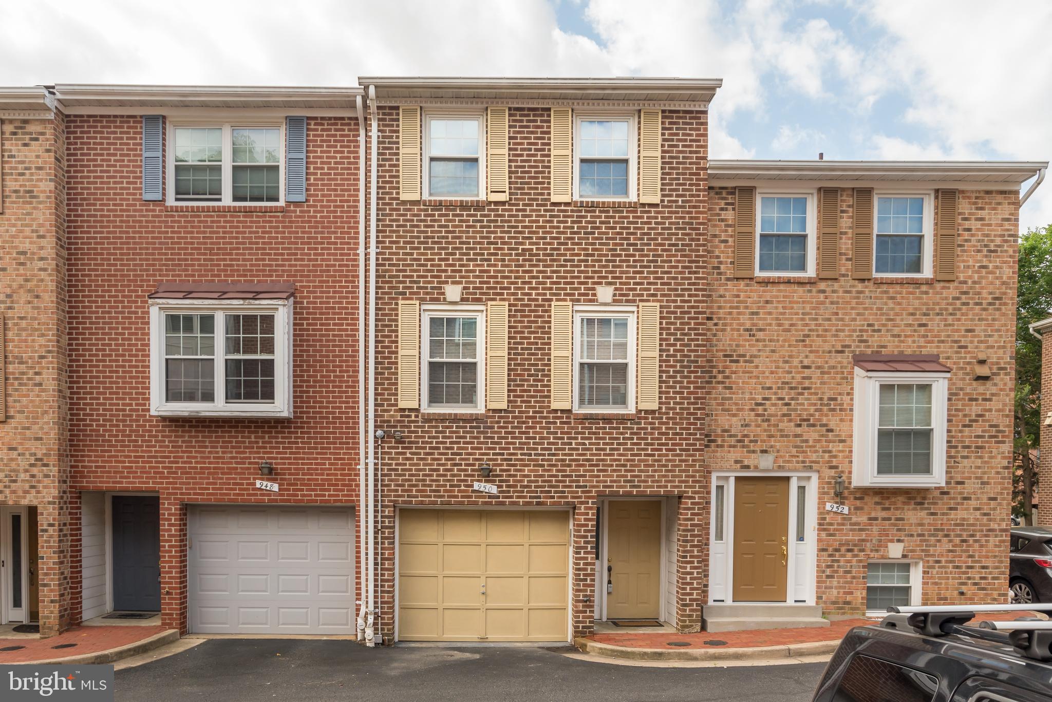 950 South Rolfe Street Arlington, VA 22204 - Photo 3 of 30