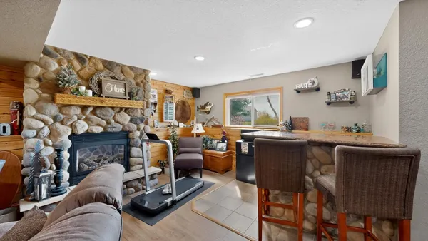$344,900 | 105 Westside Lane, Fountain, MN 55935