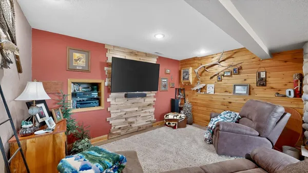 $344,900 | 105 Westside Lane, Fountain, MN 55935