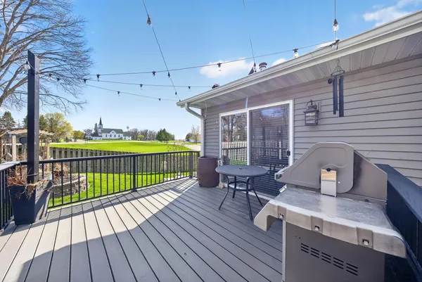 $344,900 | 105 Westside Lane, Fountain, MN 55935