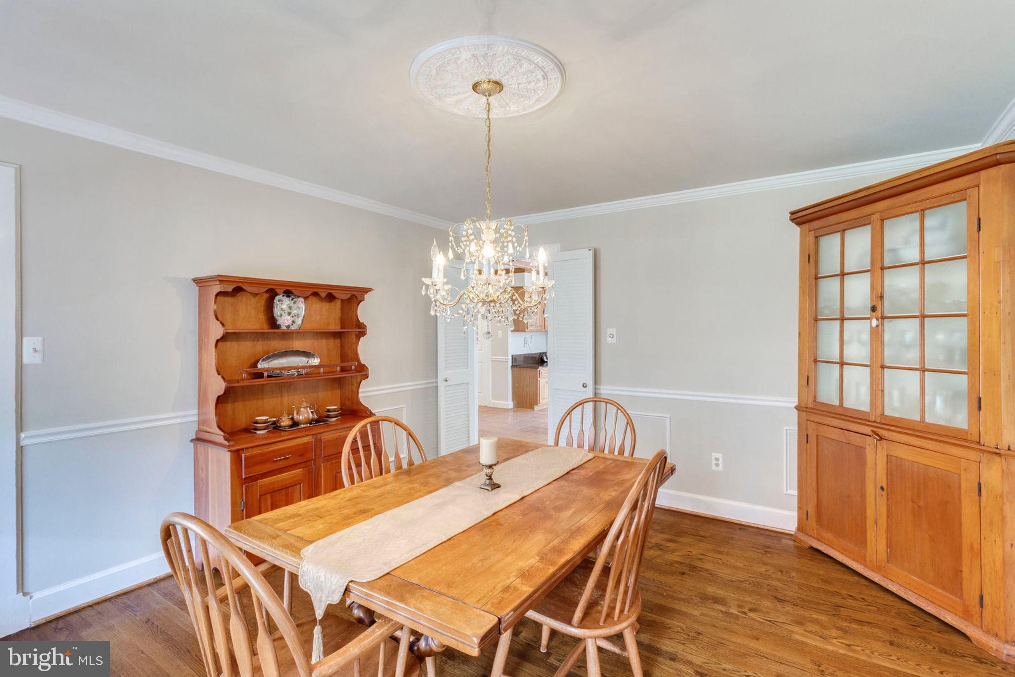 2825 Rifle Ridge Road Oakton, VA 22124 - Photo 24 of 53 With unique trim work
