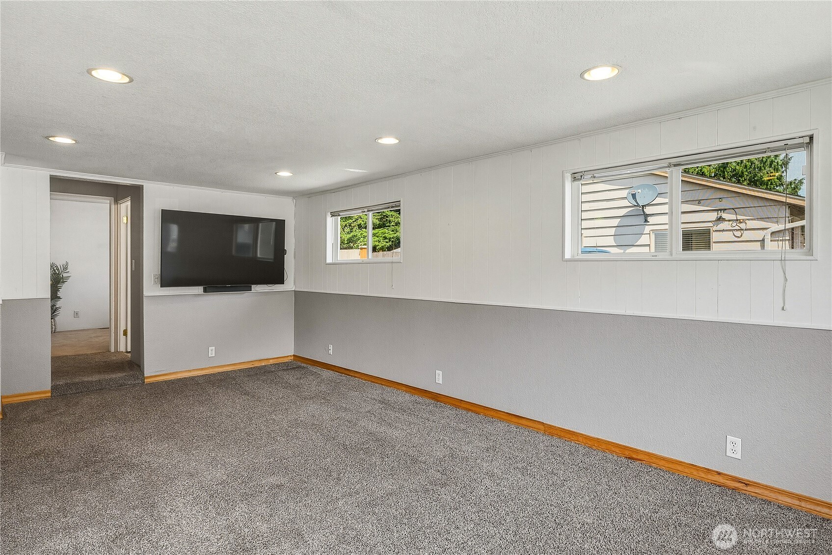 20818 77th Place West Edmonds, WA 98026 - Photo 14 of 39