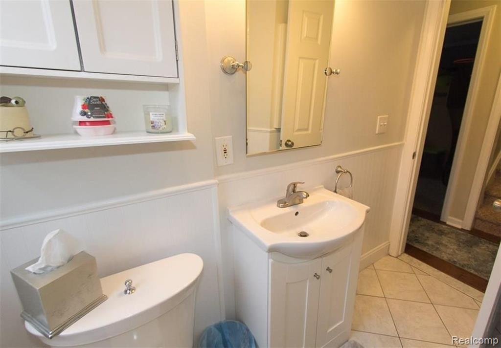 1529 Butternut Avenue Royal Oak, MI 48073 - Photo 12 of 43