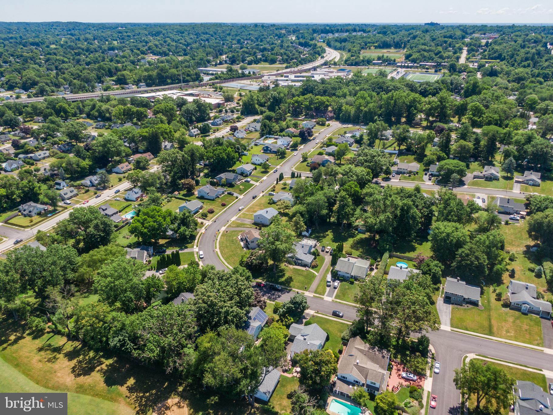 305 Preston Road Flourtown, PA 19031 - Photo 15 of 43 Property Bottom Left view of neighborhood