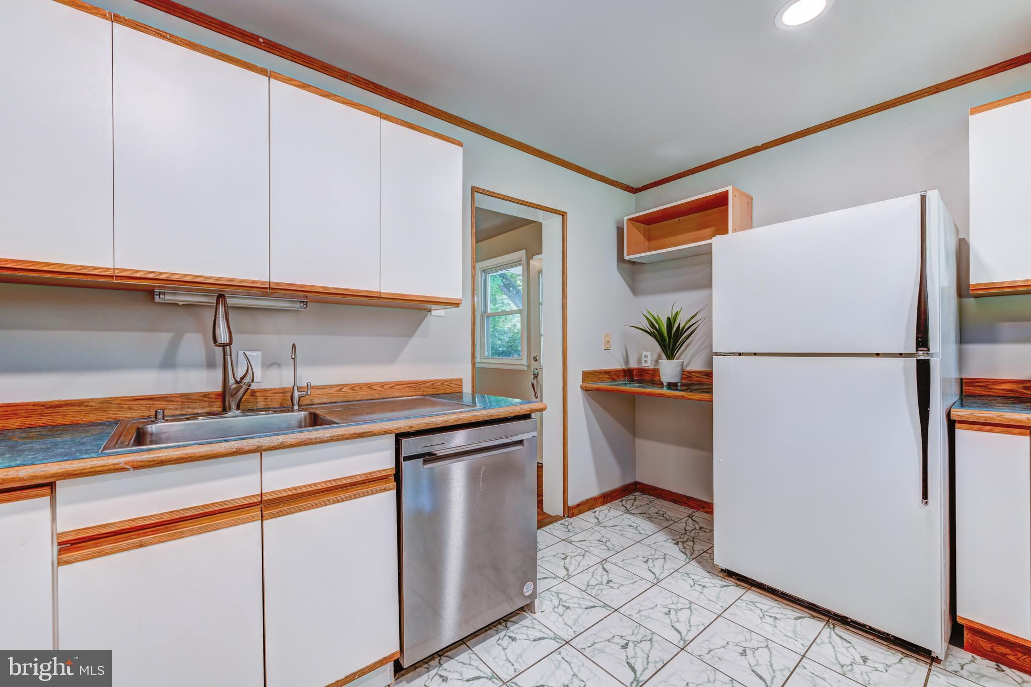 305 Preston Road Flourtown, PA 19031 - Photo 20 of 43 Kitchen 2