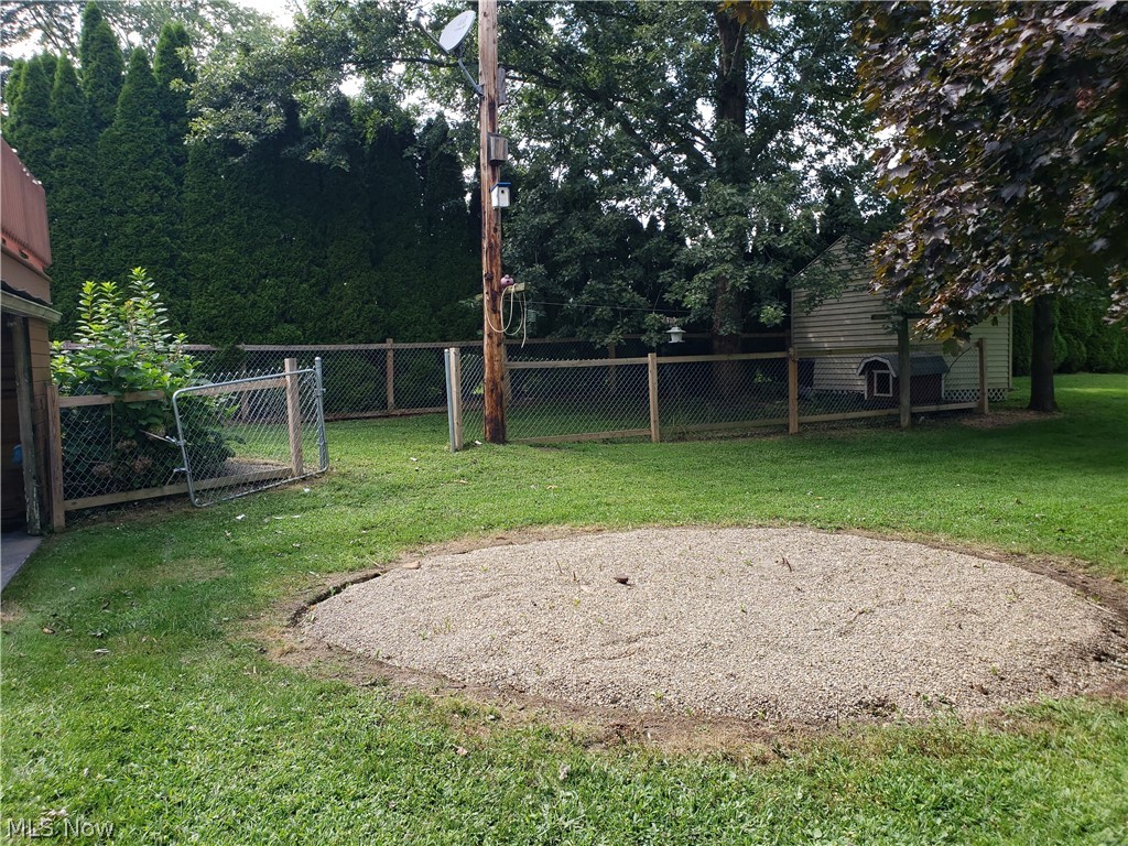 13748 Doylestown Road Rittman, OH 44270 - Photo 21 of 33 dog/pet fenced off area