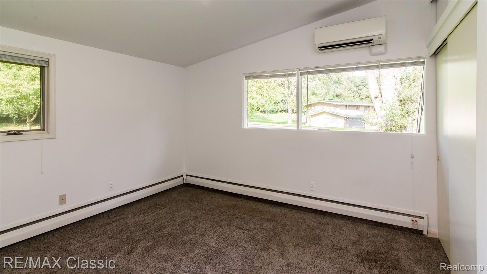 29726 Highmeadow Road Farmington, MI 48334 - Photo 44 of 52 040_15.jpg