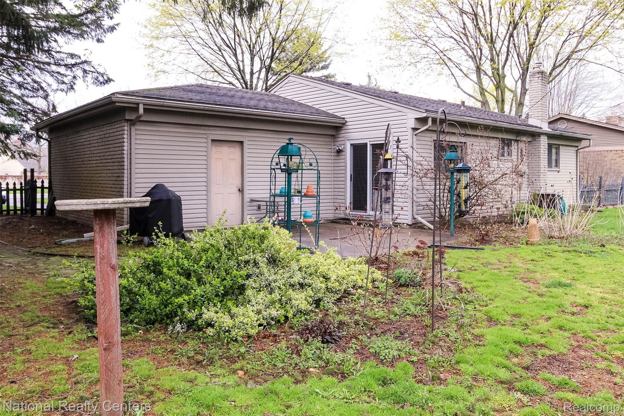 25684 Beck Road Novi, MI 48374 - Photo 31 of 36 41.jpg