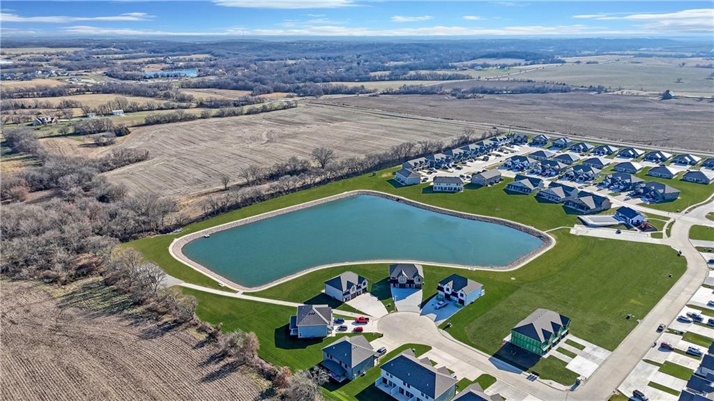 365 Southeast 85th Road Warrensburg, MO 64093 - Photo 2 of 28