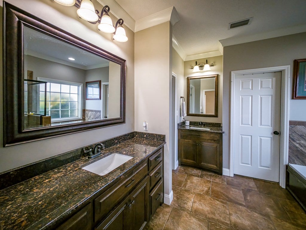 4689 Rudy Way Hahira, GA 31632 - Photo 12 of 36 Gallery Image 12