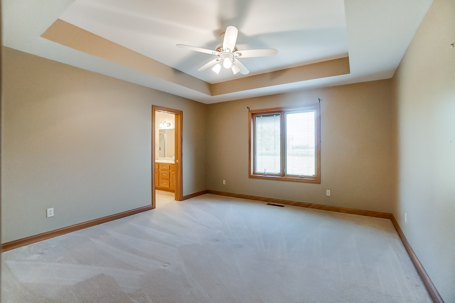 6267 Highway 6 Butler, IN 46721 - Photo 15 of 36