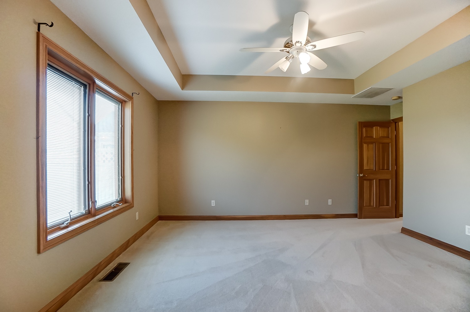 6267 Highway 6 Butler, IN 46721 - Photo 17 of 36