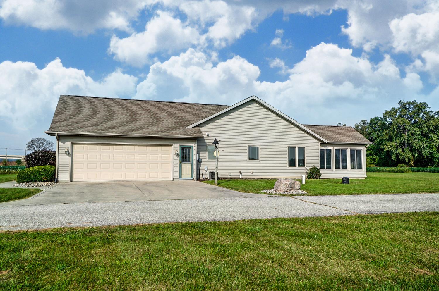 6267 Highway 6 Butler, IN 46721 - Photo 31 of 36