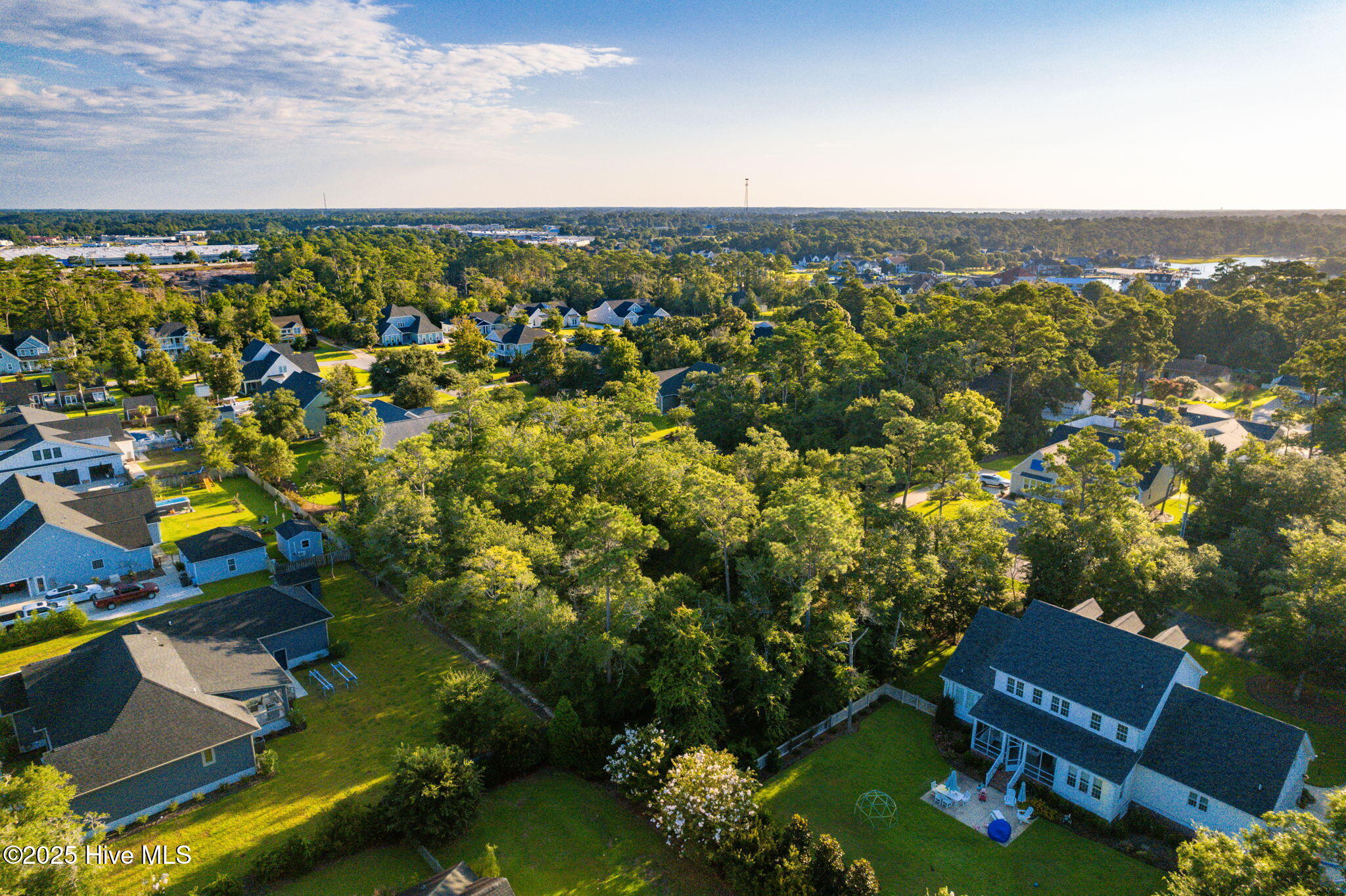 207 Coventry Road Morehead City, NC 28557 - Photo 5 of 25 Vacant lot in Spooner's Creek