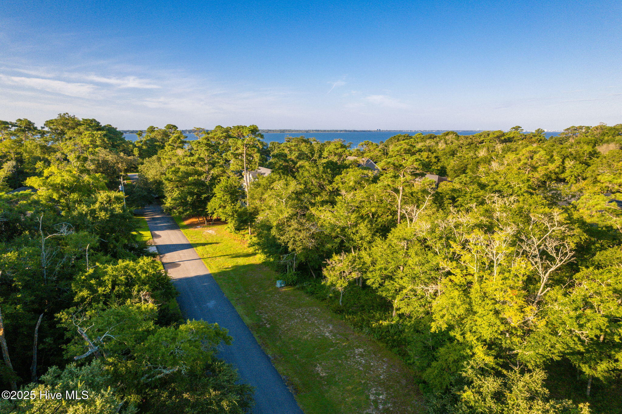 207 Coventry Road Morehead City, NC 28557 - Photo 6 of 25 Close Proximity to the Sound