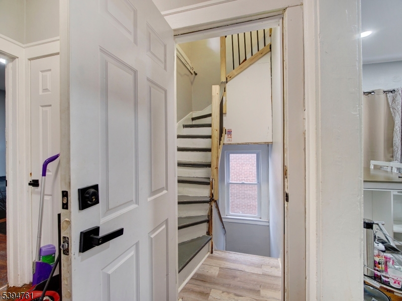 289 North Center Street Orange, NJ 07050 - Photo 11 of 20