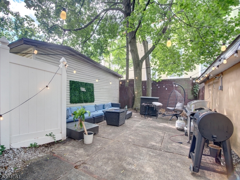 289 North Center Street Orange, NJ 07050 - Photo 17 of 20