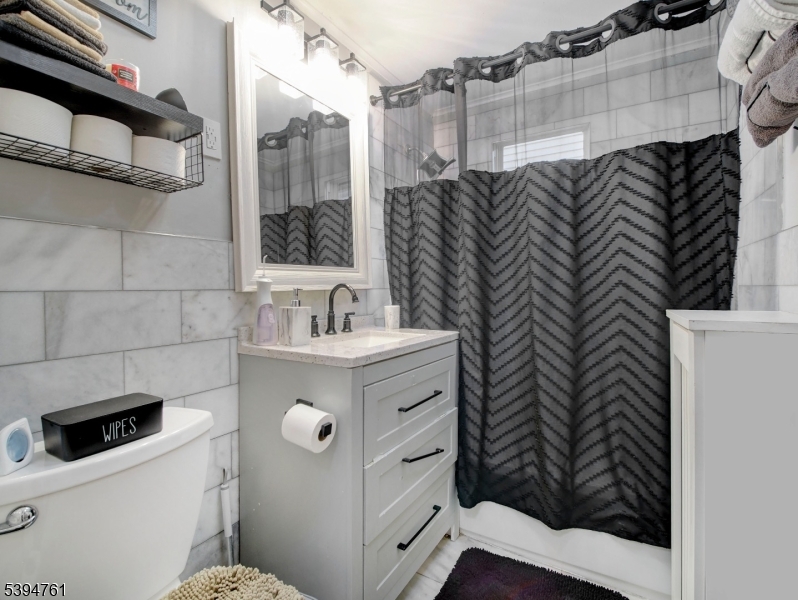 289 North Center Street Orange, NJ 07050 - Photo 5 of 20