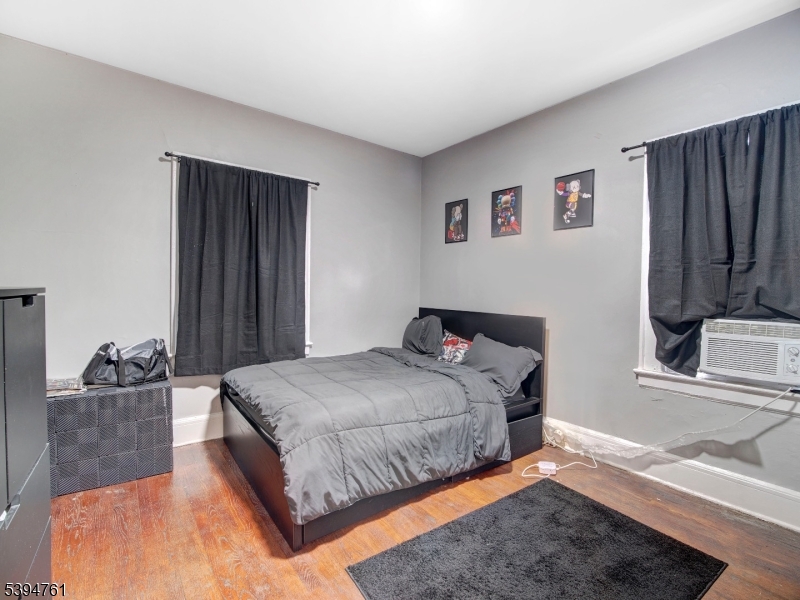 289 North Center Street Orange, NJ 07050 - Photo 8 of 20