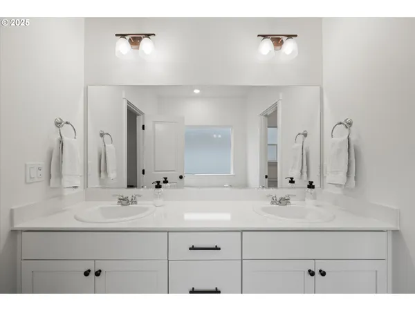 $520,000 | 1678 Wilson Street, Umatilla, OR 97882