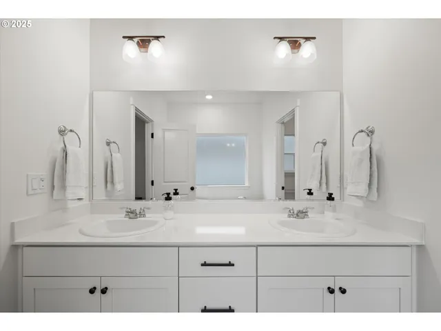 $530,000 | 1678 Wilson Street, Umatilla, OR 97882