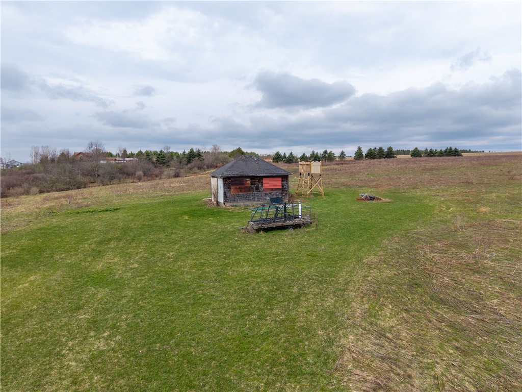 5071 Murphy Road Pike, NY 14066 - Photo 35 of 44 Hunting blind