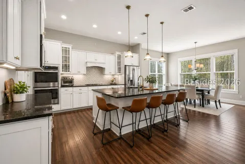 $899,000 | 9 Lilydipper Court, Bluffton, SC 29910