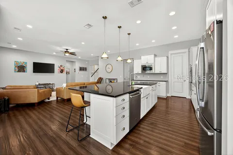 $949,000 | 9 Lilydipper Court, Bluffton, SC 29910