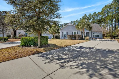 $949,000 | 9 Lilydipper Court, Bluffton, SC 29910