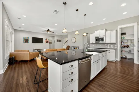 $949,000 | 9 Lilydipper Court, Bluffton, SC 29910