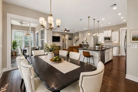 $899,000 | 9 Lilydipper Court, Bluffton, SC 29910