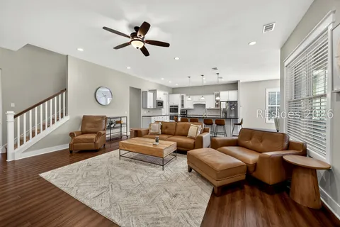 $899,000 | 9 Lilydipper Court, Bluffton, SC 29910