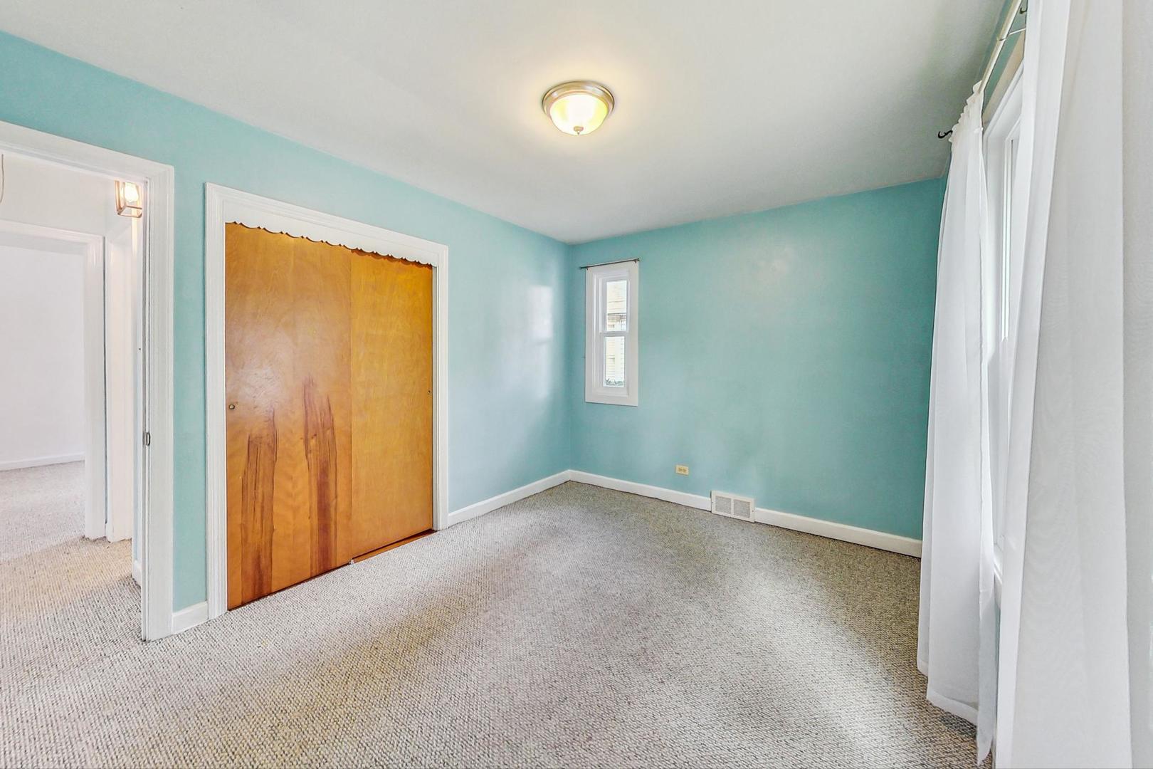 8506 East Prairie Road Skokie, IL 60076 - Photo 12 of 19 Gallery Image 12