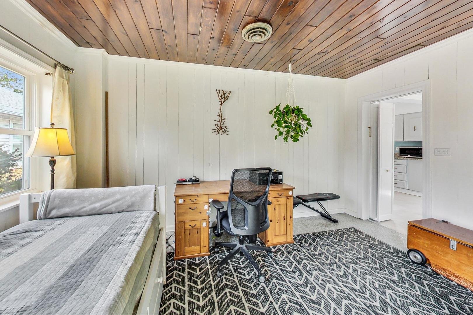 8506 East Prairie Road Skokie, IL 60076 - Photo 13 of 19 Gallery Image 13