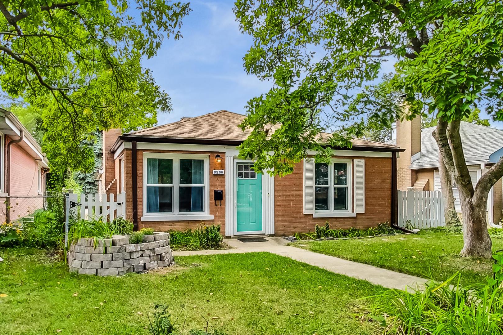 8506 East Prairie Road Skokie, IL 60076 - Photo 2 of 19 Gallery Image 2