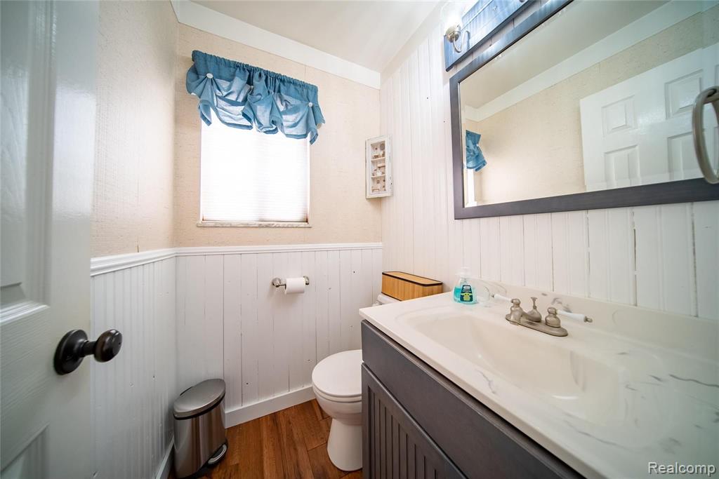 47392 Kathleen Road Macomb, MI 48044 - Photo 11 of 42