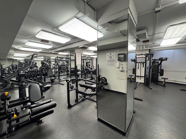 211 East Ohio Street, Unit 2405 Chicago, IL 60611 - Photo 20 of 23