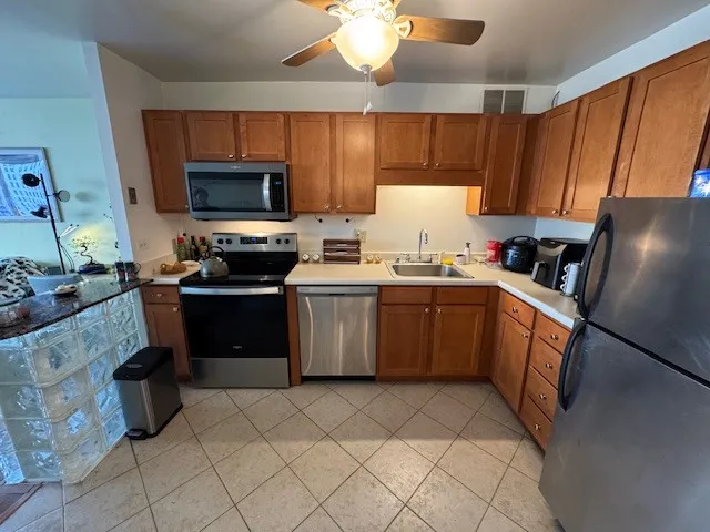 $2,300 | 211 East Ohio Street, Unit 2405, Chicago, IL 60611