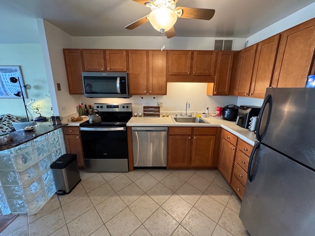 211 East Ohio Street, Unit 2405 Chicago, IL 60611 - Photo 7 of 23