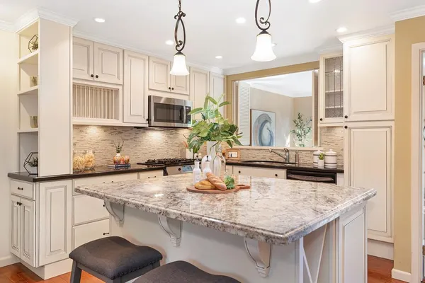 $430,000 | 6912 Navarro Court, Citrus Heights, CA 95621