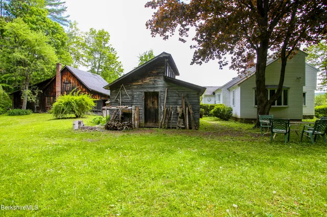 $475,000 | 31 West Oxbow Road, Charlemont, MA 01370