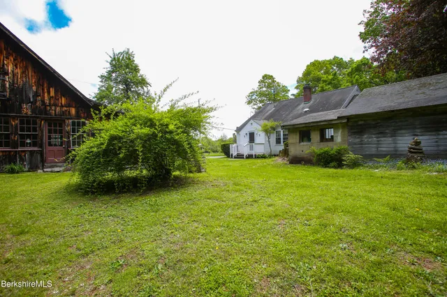 $475,000 | 31 West Oxbow Road, Charlemont, MA 01370
