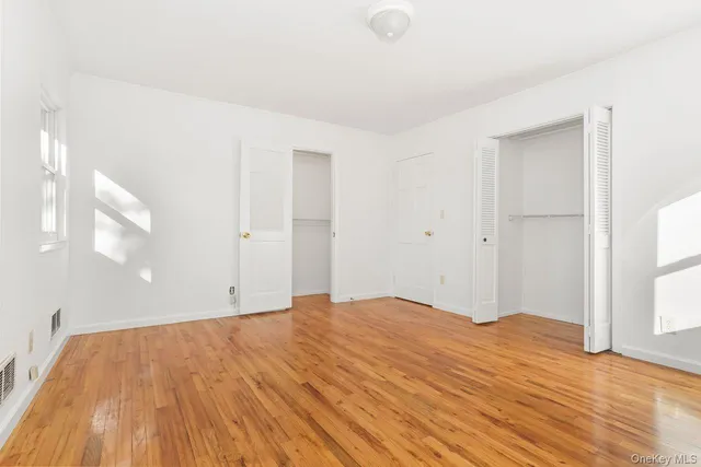 $850,000 | 270 Pembrook Drive, Yonkers, NY 10710