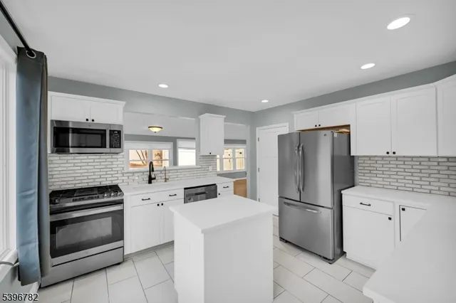 $449,900 | 12 Richards Street, Ogdensburg, NJ 07439