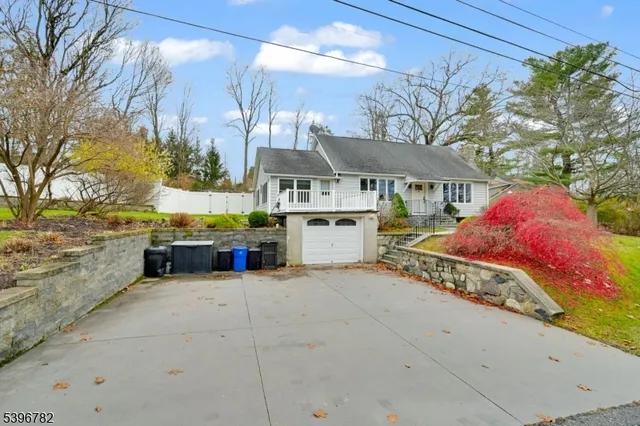 $449,900 | 12 Richards Street, Ogdensburg, NJ 07439