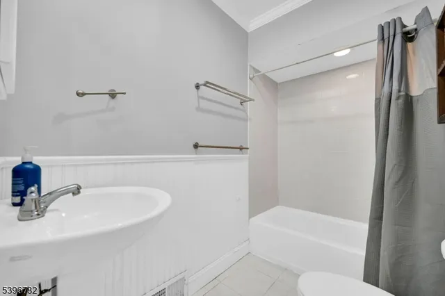 $449,900 | 12 Richards Street, Ogdensburg, NJ 07439