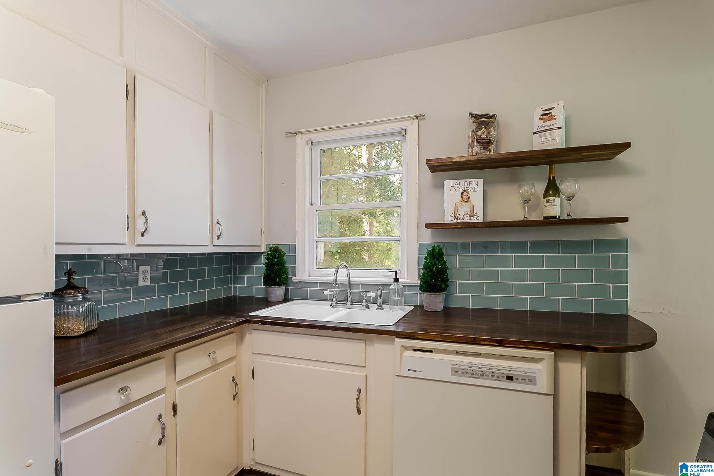 1901 Saulter Road Birmingham, AL 35209 - Photo 6 of 17